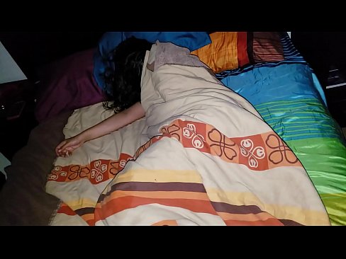 ❤️ ස්ටේප්සන් තම තරුණ සුළු මව නිදා සිටියදී ඇයට බැණ වදියි. ❤️❌ ගුද වීඩියෝව si.massagecenter-yalta.ru ☑